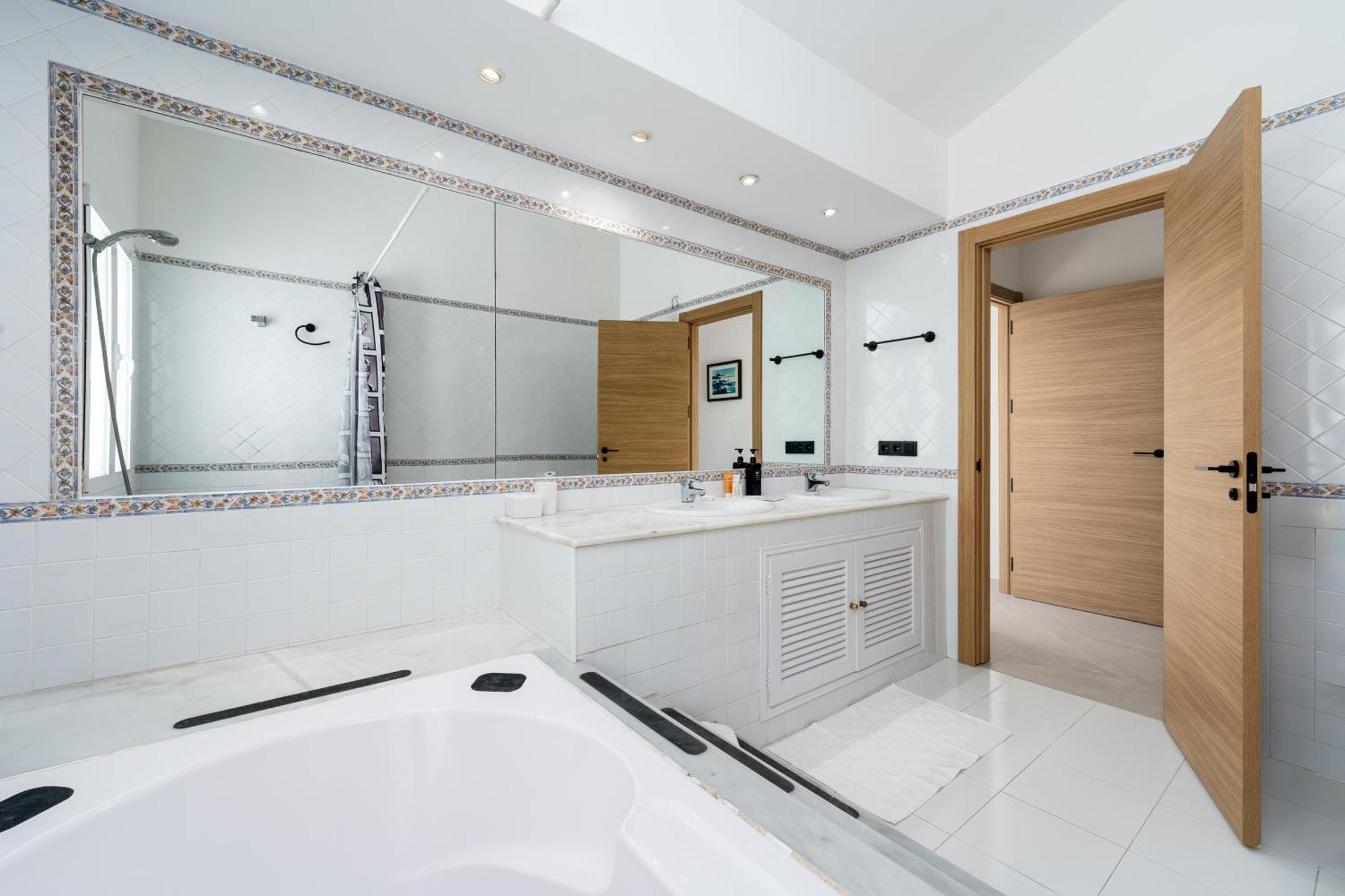 243-Fully Renovated-Puerto Banus Marbella Front Line Penthouse Daire Dış mekan fotoğraf
