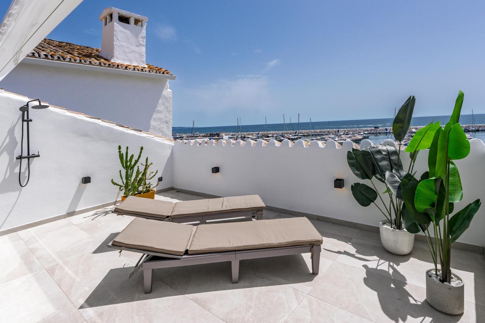 243-Fully Renovated-Puerto Banus Marbella Front Line Penthouse Daire Dış mekan fotoğraf