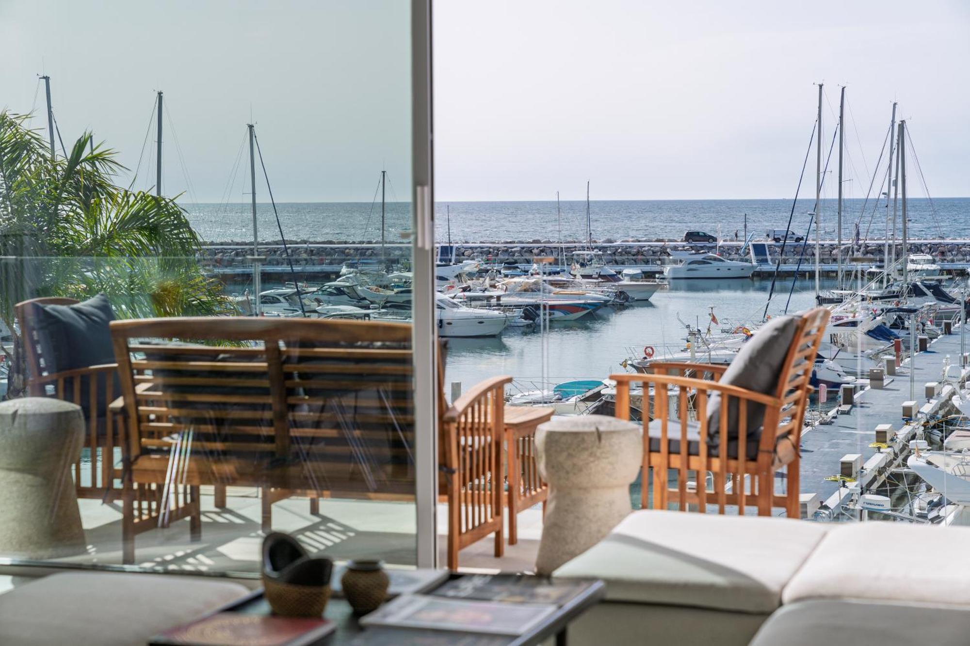 243-Fully Renovated-Puerto Banus Marbella Front Line Penthouse Daire Dış mekan fotoğraf